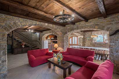 Villa Belle - rustic ambience